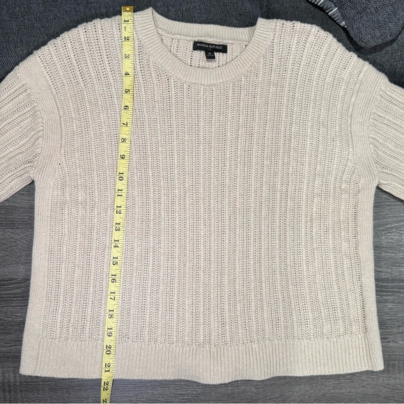 Banana Republic Women's Cream Ribbed Sweater - Picture 10 of 12